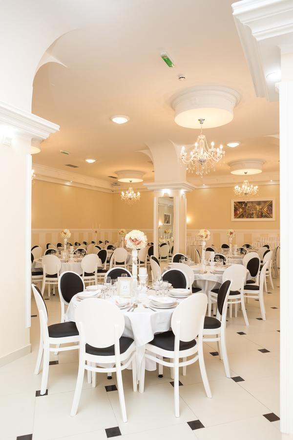 Villa Palace Újvidék Kültér fotó