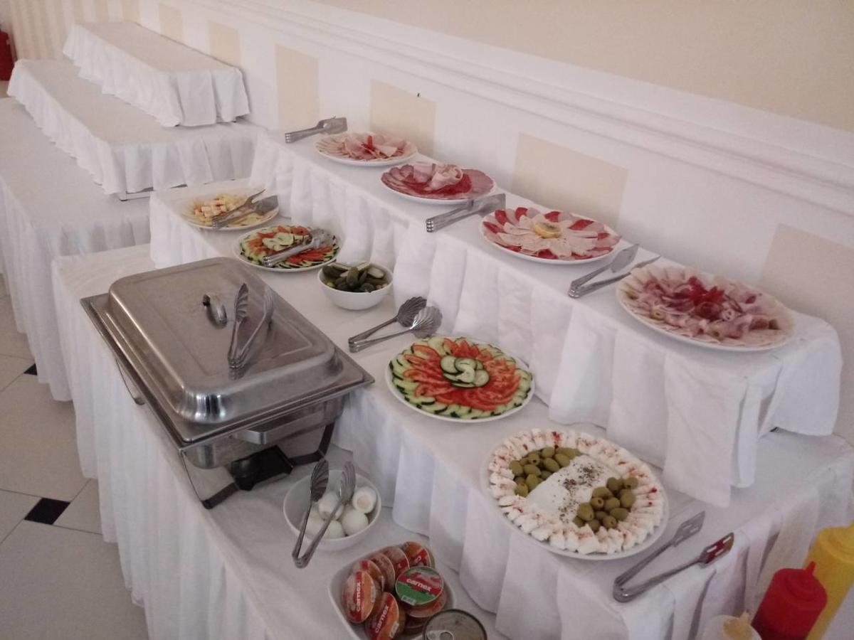 Villa Palace Újvidék Kültér fotó