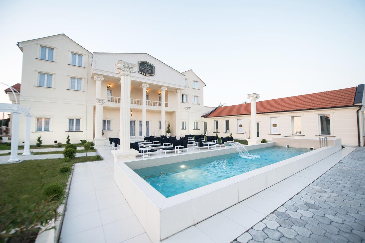 Villa Palace Újvidék Kültér fotó