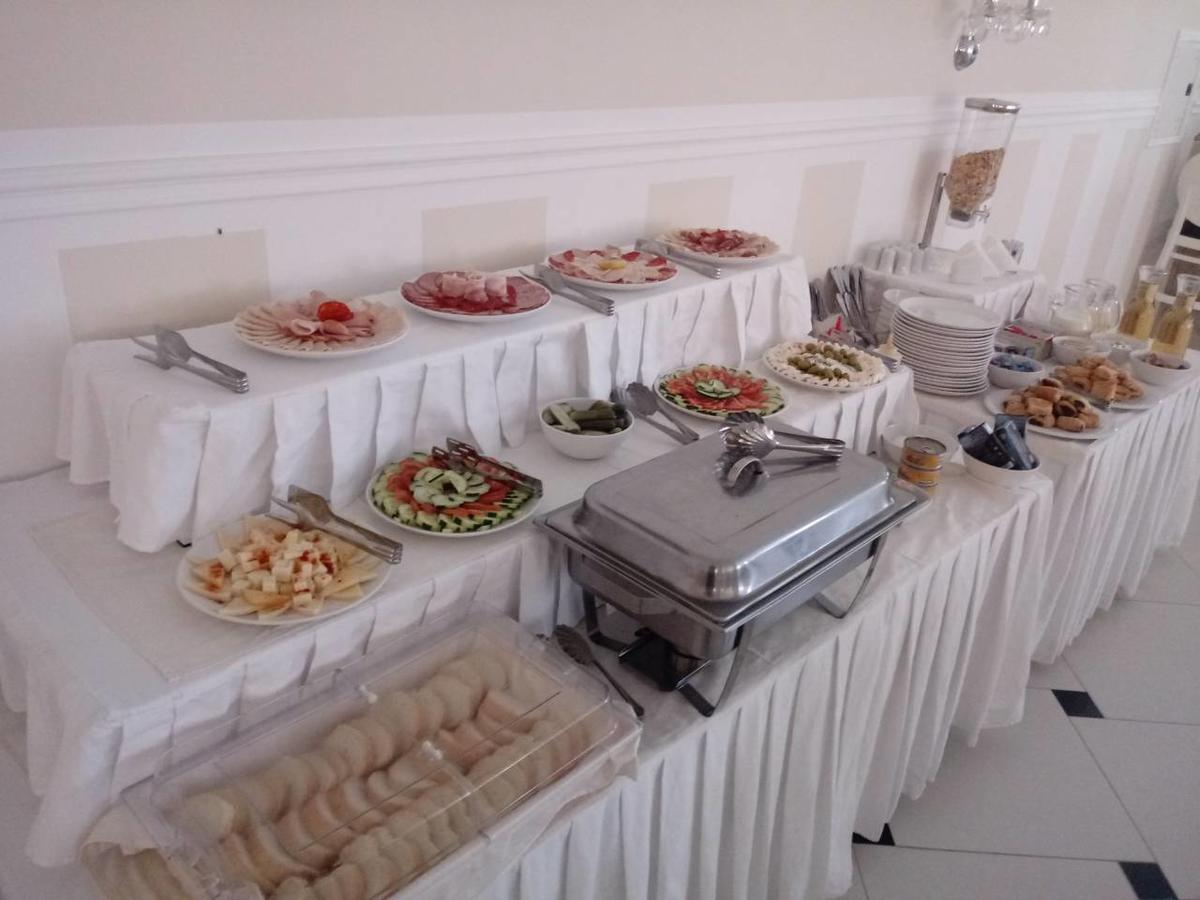 Villa Palace Újvidék Kültér fotó